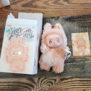 Pop Mart Labubu Big Into Energy Happiness